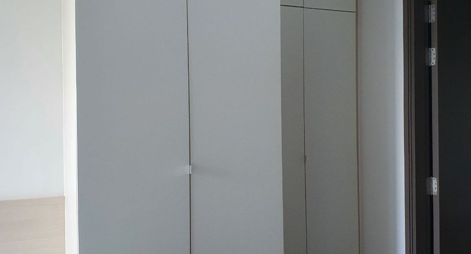 Wohnung zur Miete mit 1 Zimmer in Bang Rak, Bangkok