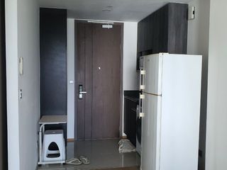 Wohnung zur Miete mit 1 Zimmer in Bang Rak, Bangkok