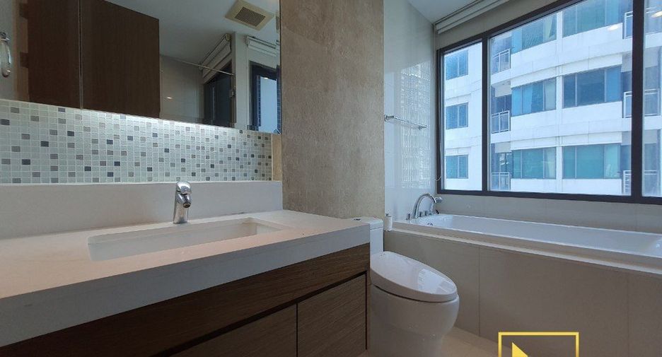 Condo en alquiler de 1 habitaciones en Khlong Toei, Bangkok