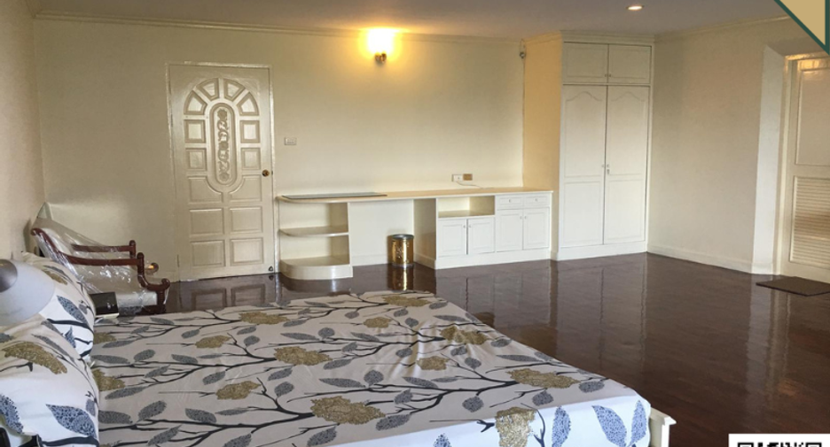 Condo en venta de 4 habitaciones en Watthana, Bangkok