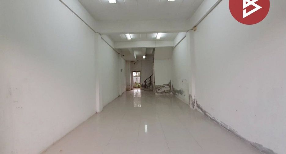 For rent and for sale 3 bed retail Space in Mueang Samut Sakhon, Samut Sakhon