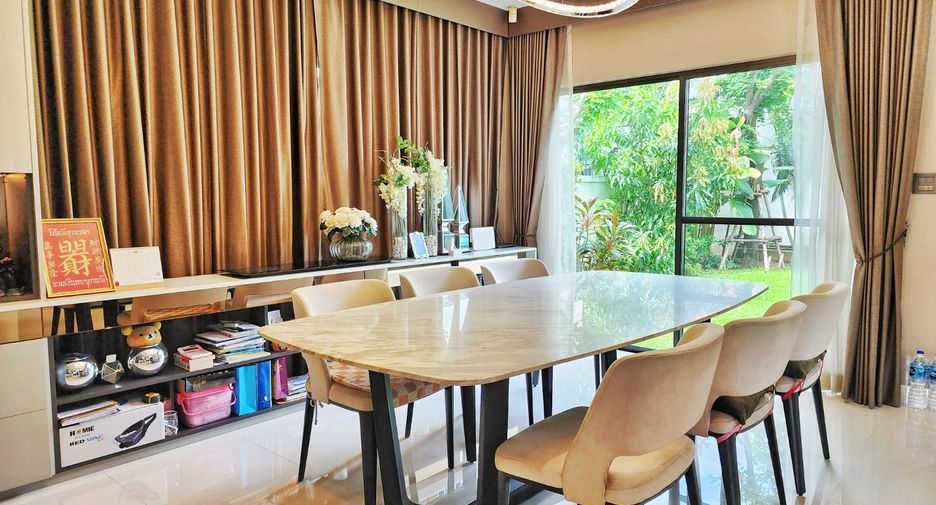 For sale 4 bedrooms house in Pak Kret, Nonthaburi
