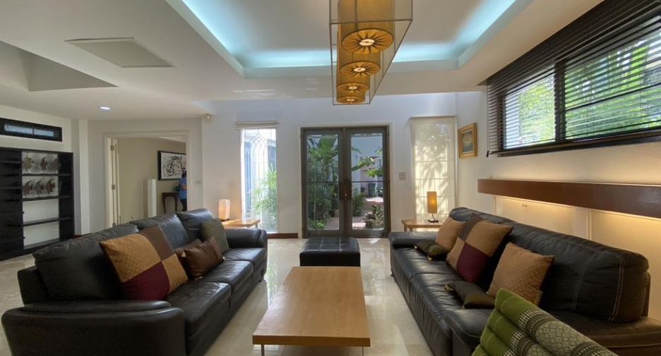 For rent 3 ベッドルーム house in Yan Nawa, Bangkok