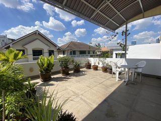 For rent 3 ベッドルーム house in Yan Nawa, Bangkok