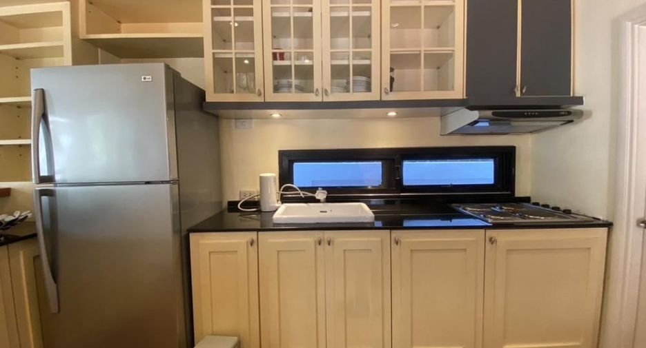 For rent 3 ベッドルーム house in Yan Nawa, Bangkok