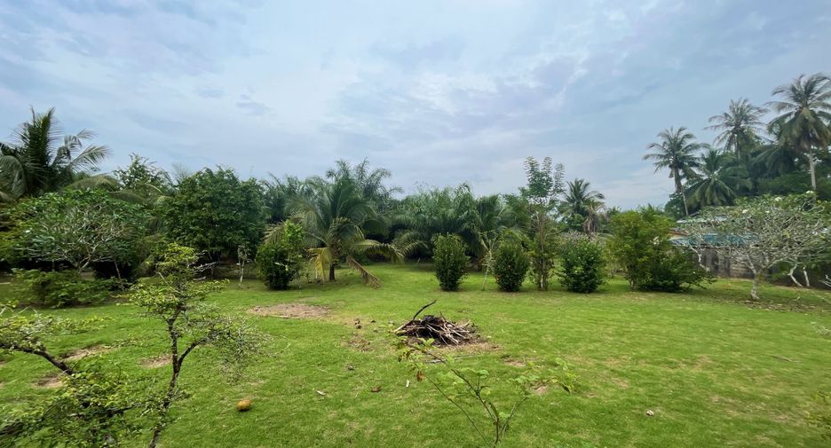For sale 3 bedrooms house in Thai Mueang, Phang Nga