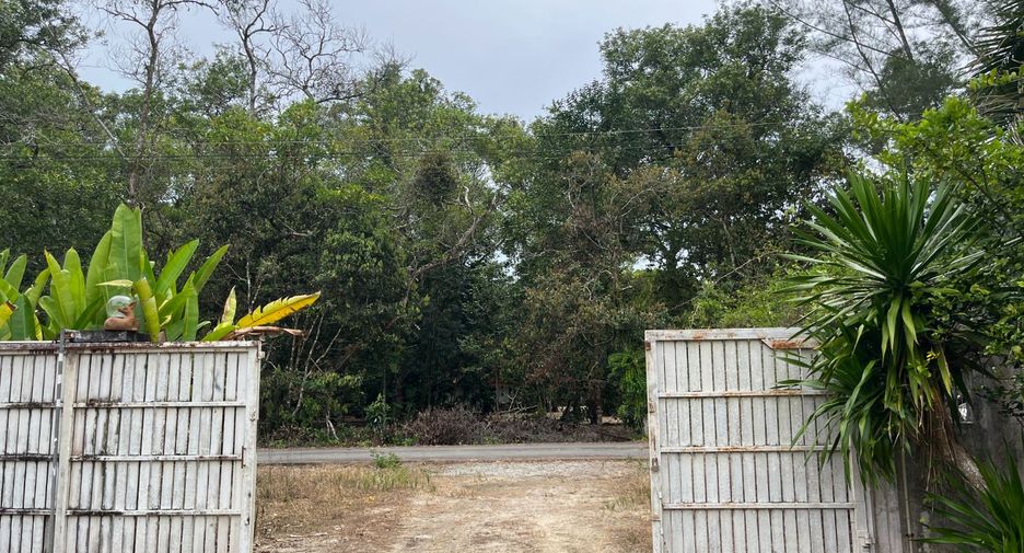For sale 3 bedrooms house in Thai Mueang, Phang Nga
