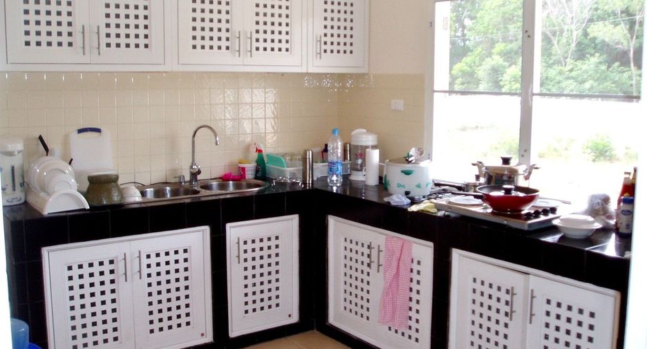 For sale 3 bedrooms house in Thai Mueang, Phang Nga