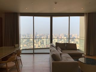 For rent 4 bedrooms condo in Khlong San, Bangkok