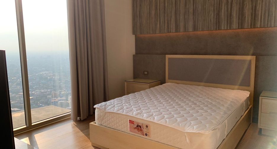 For rent 4 bedrooms condo in Khlong San, Bangkok