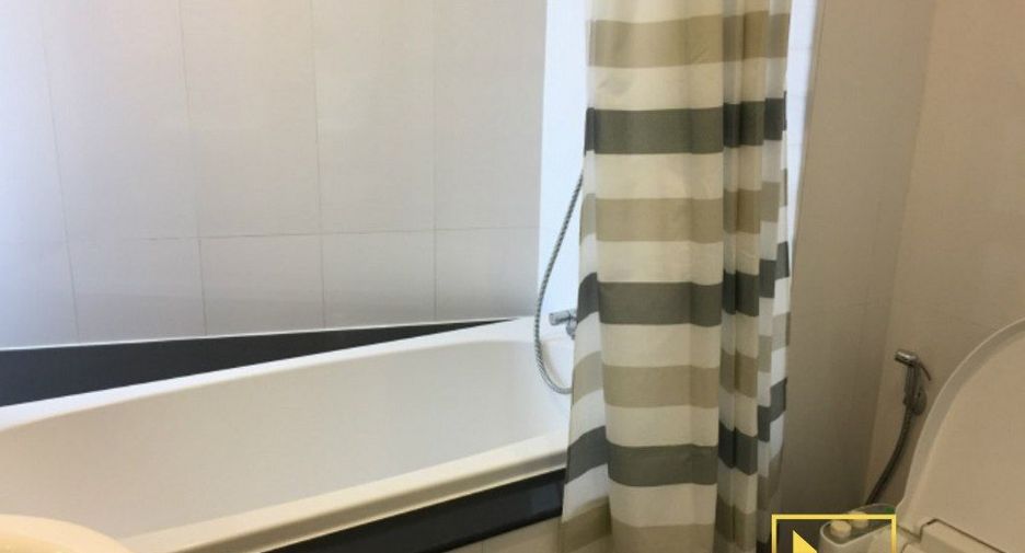 Apartamento en alquiler de 1 habitaciones en Watthana, Bangkok