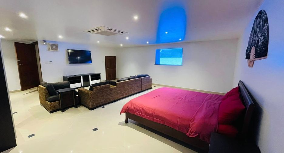 For rent 5 Beds villa in Jomtien, Pattaya