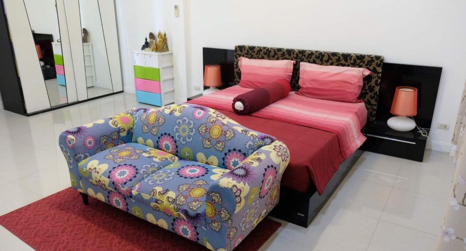 For sale 6 bedrooms house in Bang Lamung, Chonburi