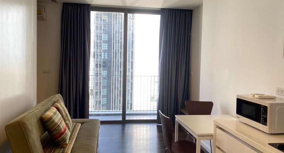For rent 1 bed condo in Sathon, Bangkok