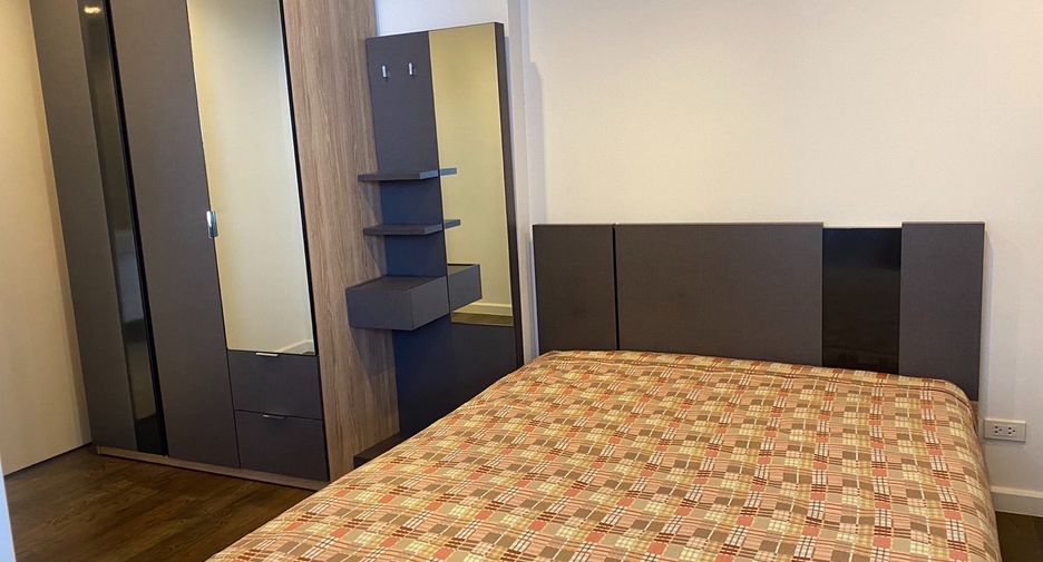 For rent 1 bed condo in Sathon, Bangkok