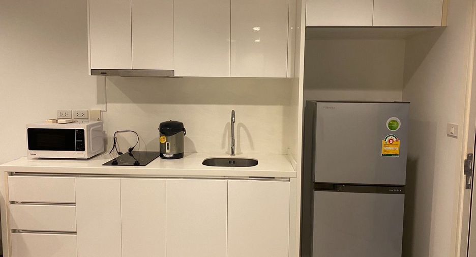 For rent 1 bed condo in Sathon, Bangkok