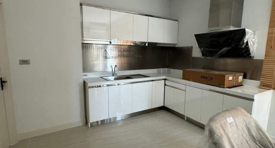 For rent 2 bedrooms house in Suan Luang, Bangkok
