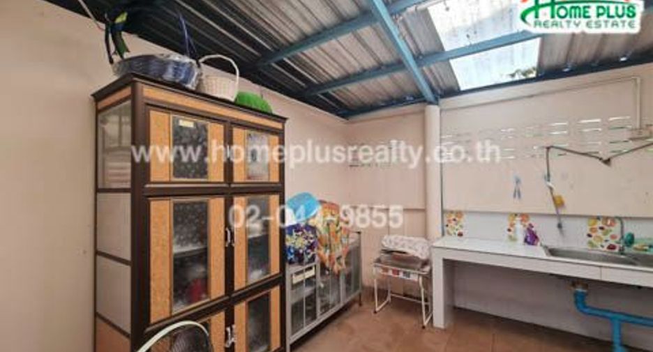 For sale 3 bedrooms house in Mueang Samut Sakhon, Samut Sakhon