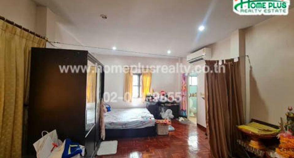 For sale 3 bedrooms house in Mueang Samut Sakhon, Samut Sakhon