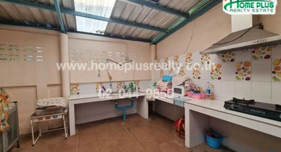 For sale 3 bedrooms house in Mueang Samut Sakhon, Samut Sakhon