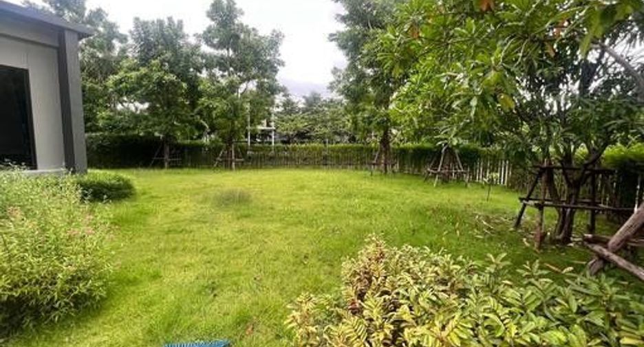 For sale 4 bedrooms house in Bang Na, Bangkok
