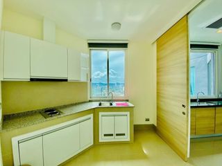 For rent 3 bedrooms condo in Bang Lamung, Chonburi