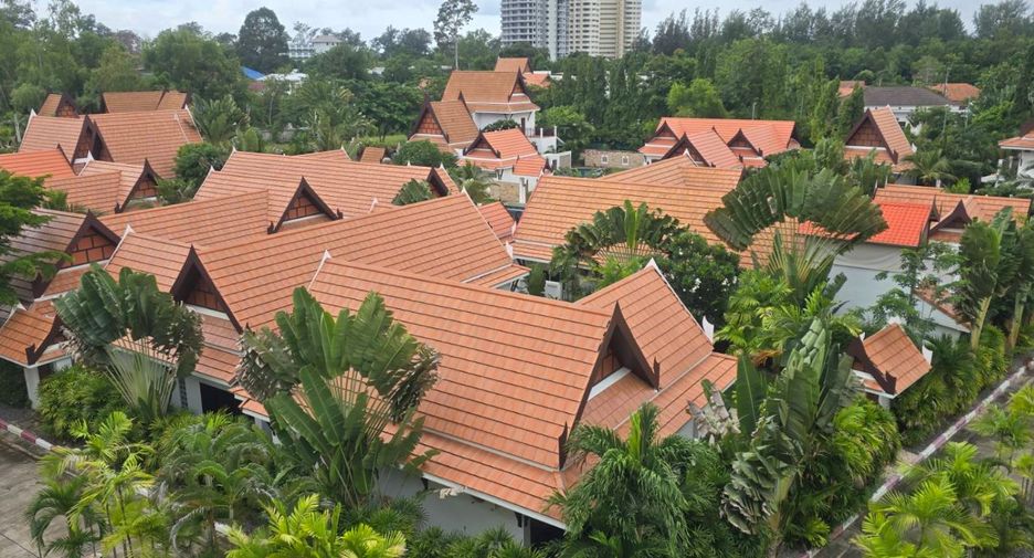 For sale 4 bedrooms villa in Mueang Rayong, Rayong