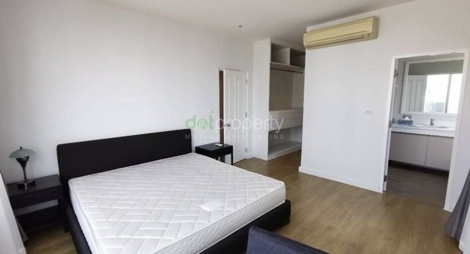 For rent 2 bedrooms condo in Bang Lamung, Chonburi