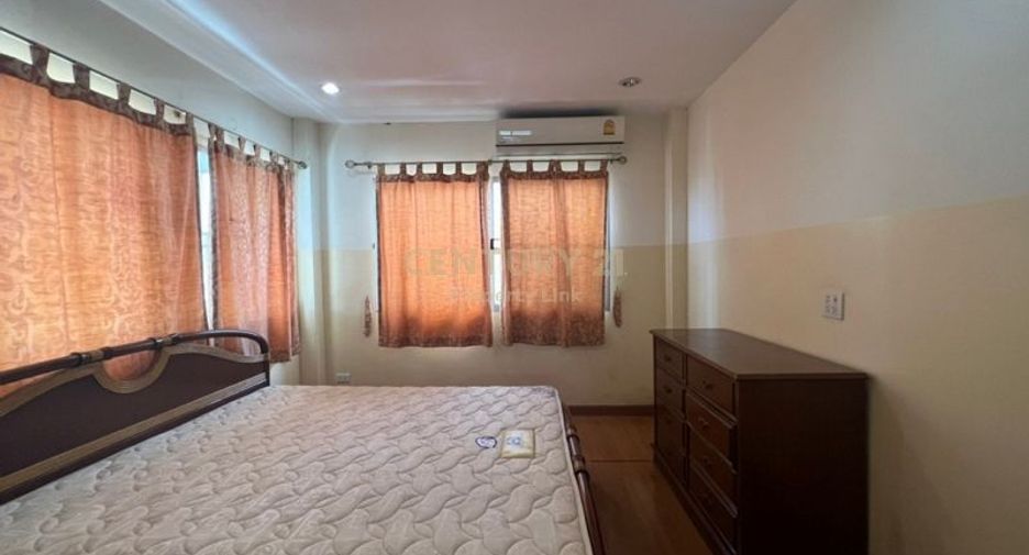 For sale 30 bed apartment in Phaya Thai, Bangkok
