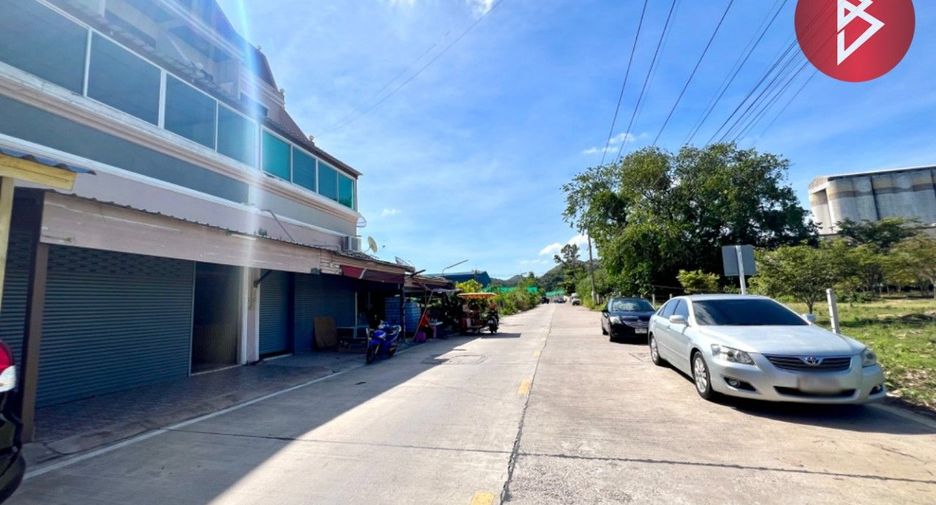 For sale 4 bed retail Space in Si Racha, Chonburi