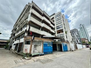 For rent retail Space in Khlong Toei, Bangkok