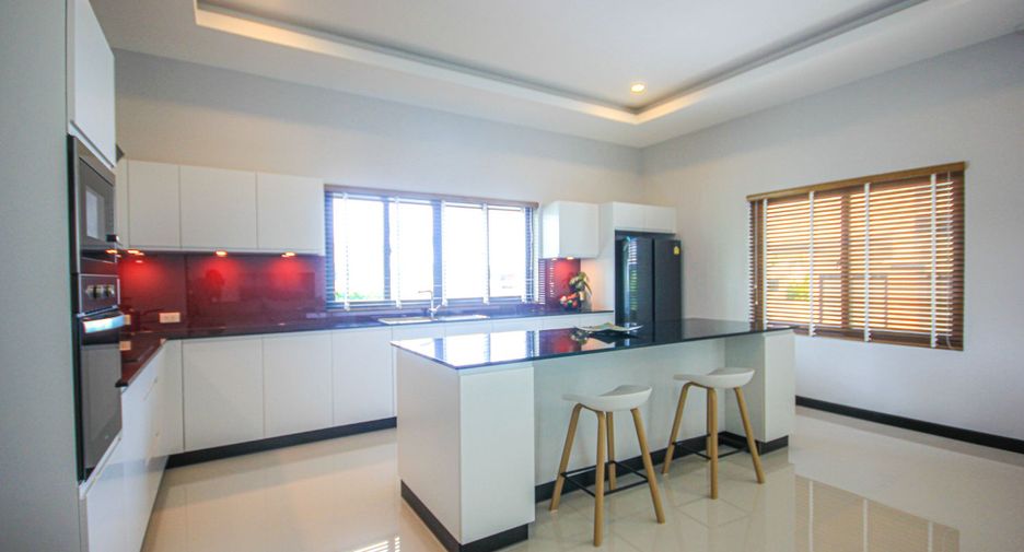 For sale 3 bedrooms villa in Hua Hin, Prachuap Khiri Khan
