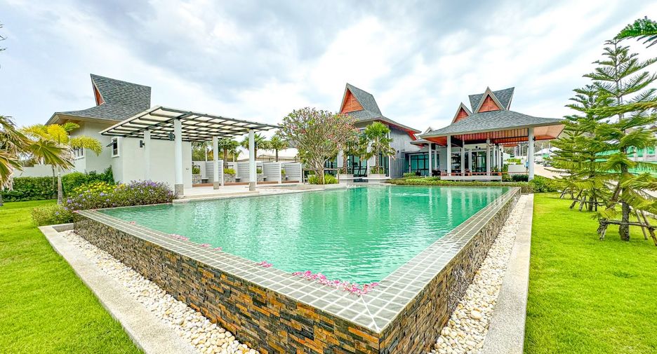 For sale 3 bedrooms villa in Hua Hin, Prachuap Khiri Khan