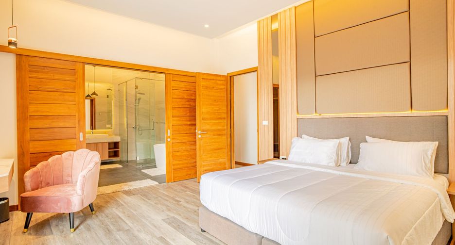 For sale 4 bedrooms villa in Thalang, Phuket