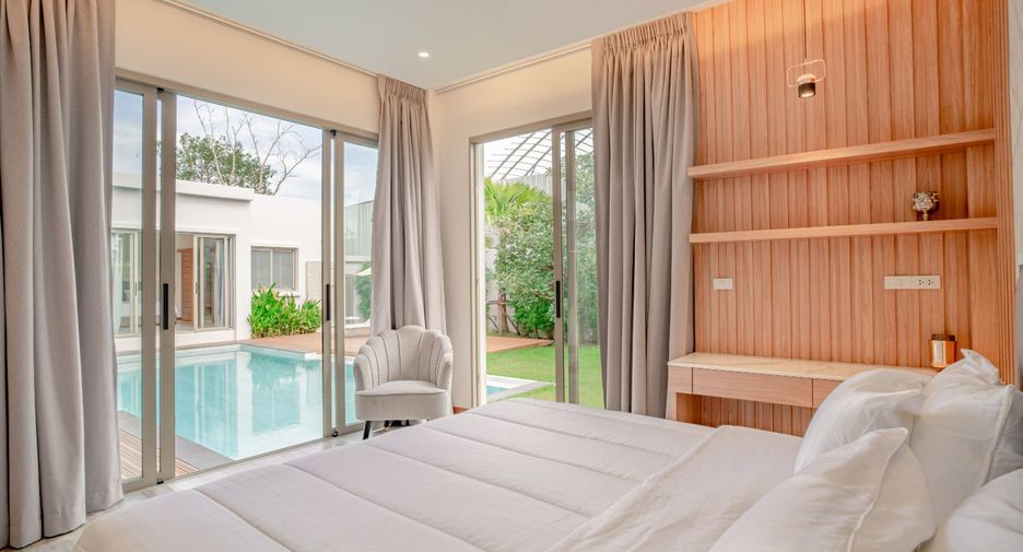 For sale 4 bedrooms villa in Thalang, Phuket