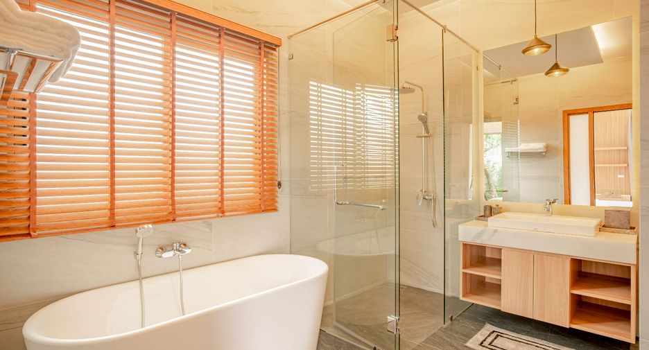 For sale 4 bedrooms villa in Thalang, Phuket