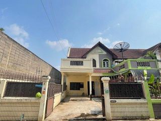 For sale 9 Beds townhouse in Phasi Charoen, Bangkok