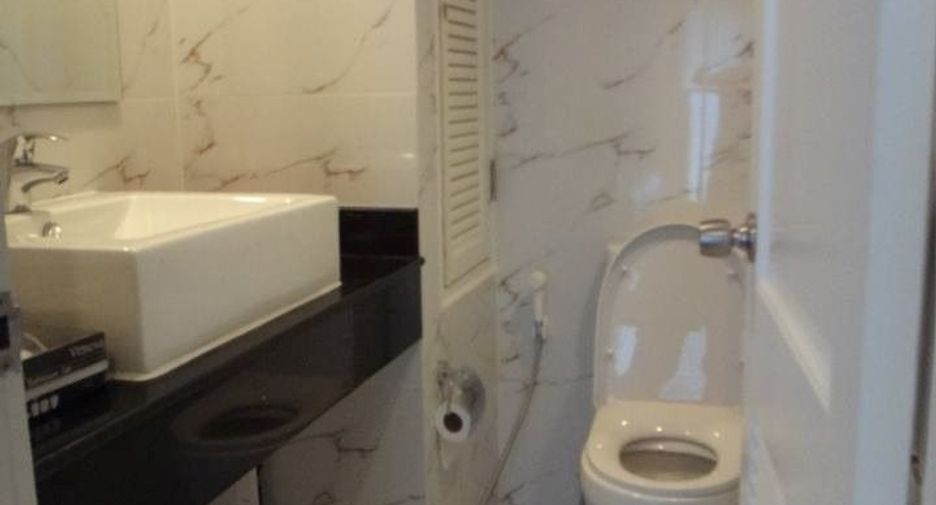 For rent and for sale 2 bedrooms condo in Bang Rak, Bangkok