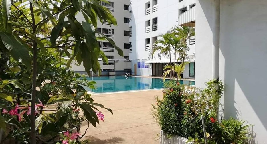 For sale 1 bed condo in Ratchathewi, Bangkok