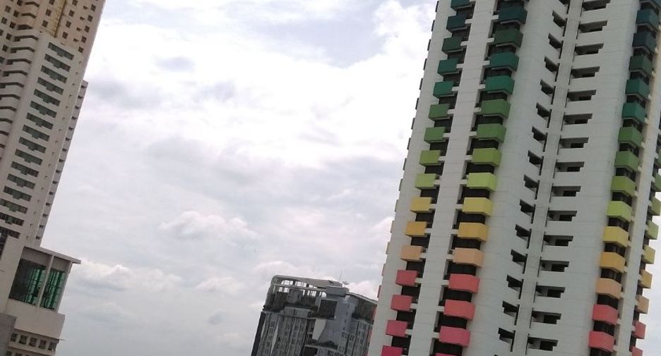 For sale 1 bed condo in Ratchathewi, Bangkok