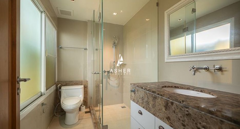 For rent and for sale 3 bedrooms condo in Khlong Toei, Bangkok