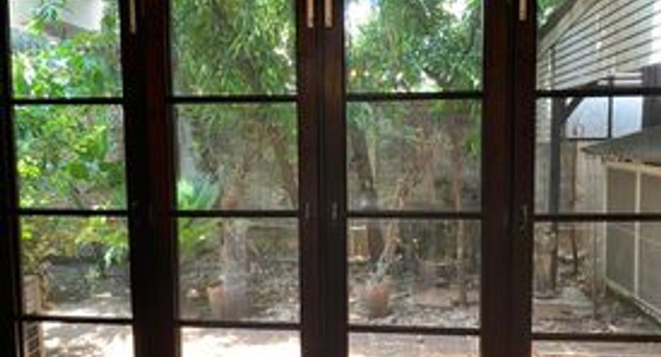 出租 3 卧室 独立屋 在 Watthana, 曼谷