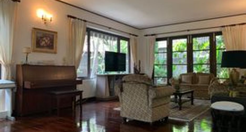 出租 3 卧室 独立屋 在 Watthana, 曼谷