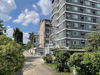 出租 和 出售 土地 在 Phra Khanong, 曼谷