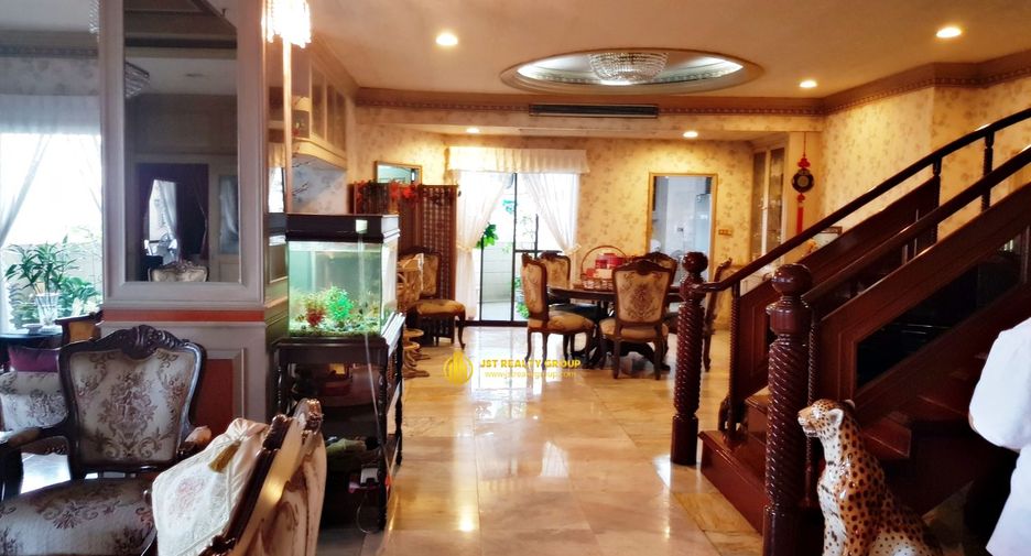 Condo en venta de 3 habitaciones en Watthana, Bangkok