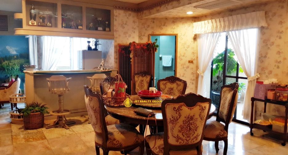 Condo en venta de 3 habitaciones en Watthana, Bangkok