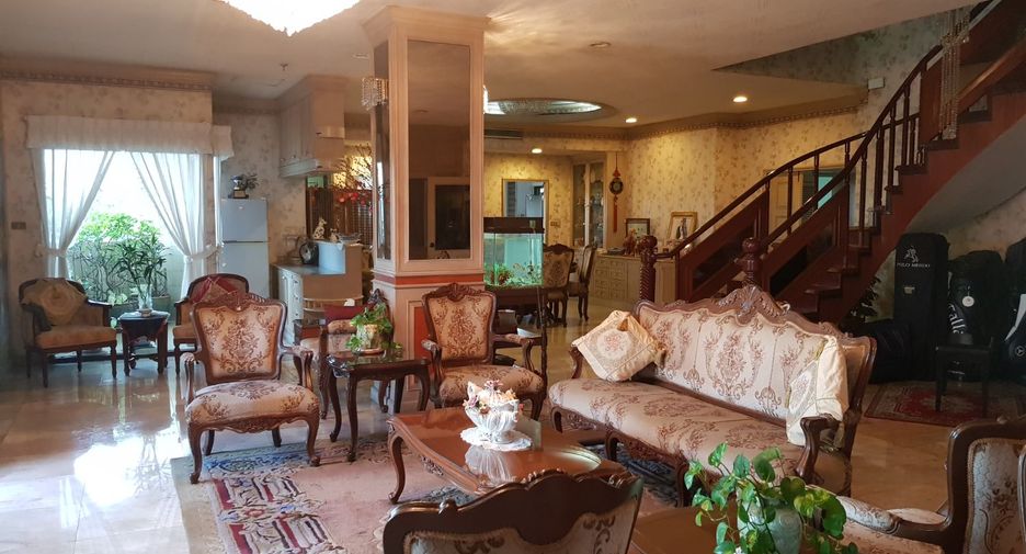 Condo en venta de 3 habitaciones en Watthana, Bangkok