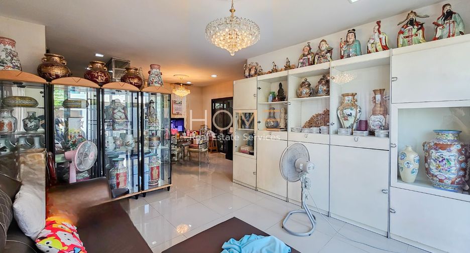 For sale 6 bedrooms house in Sai Mai, Bangkok