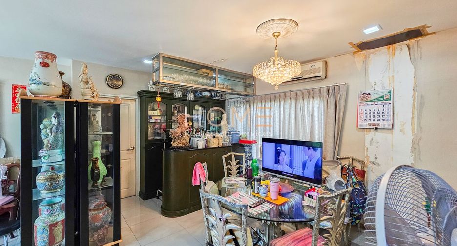 For sale 6 bedrooms house in Sai Mai, Bangkok