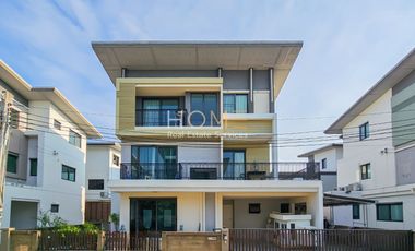 For sale 6 bedrooms house in Sai Mai, Bangkok